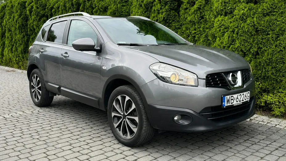 NISSAN Qashqai -