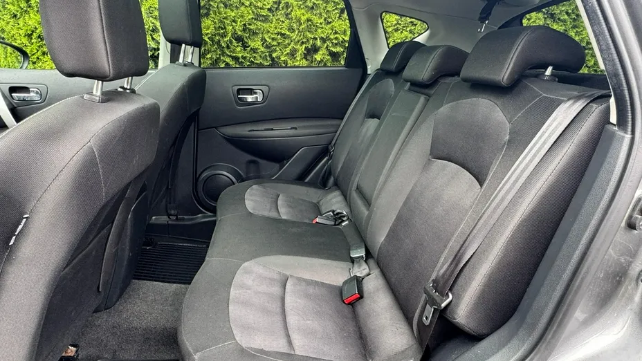NISSAN Qashqai -