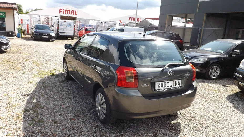 TOYOTA Corolla -