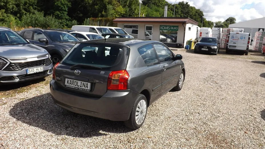 TOYOTA Corolla -