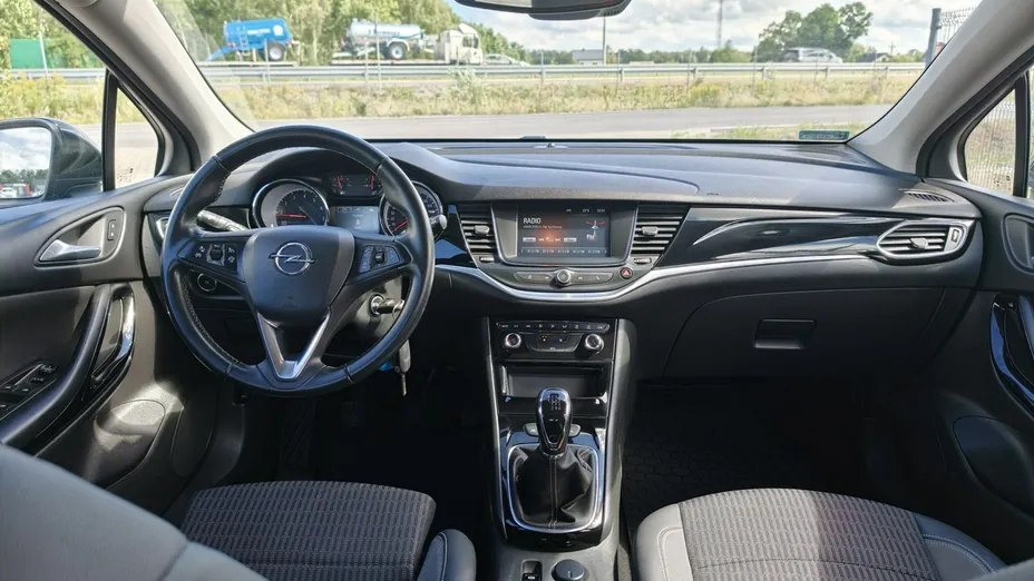 OPEL Astra -