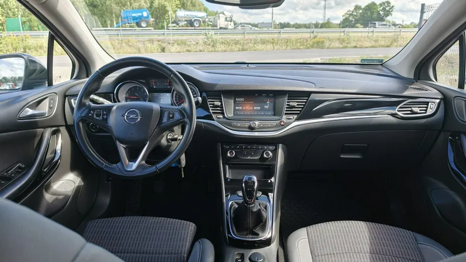 OPEL Astra -