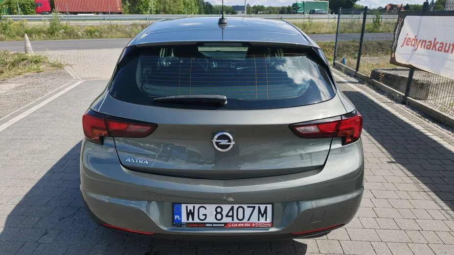 OPEL Astra -