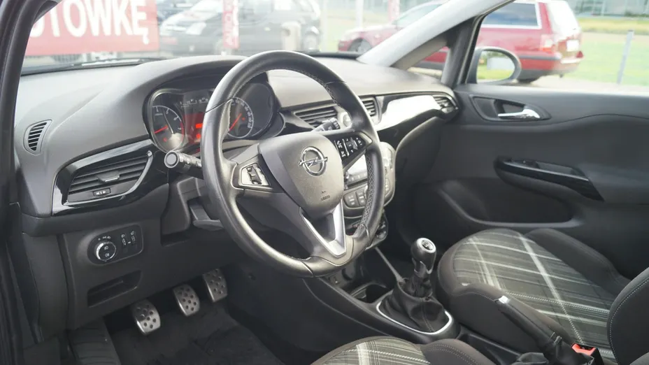 OPEL Corsa -