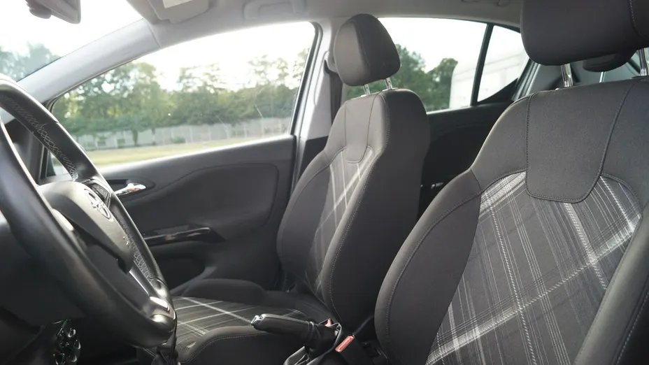 OPEL Corsa -