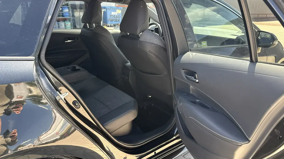 TOYOTA Corolla -
