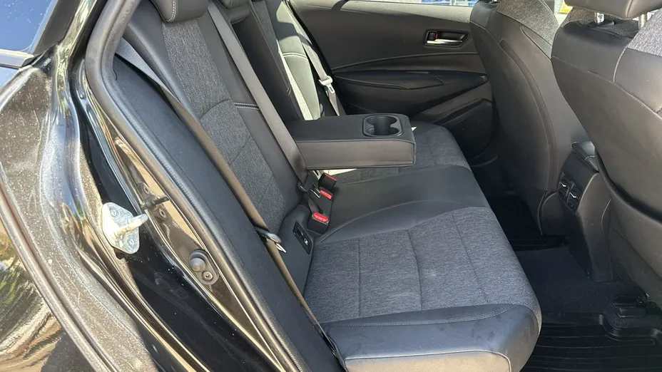 TOYOTA Corolla -