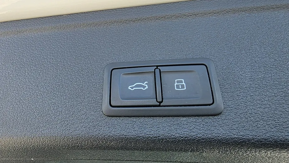 AUDI A4 -