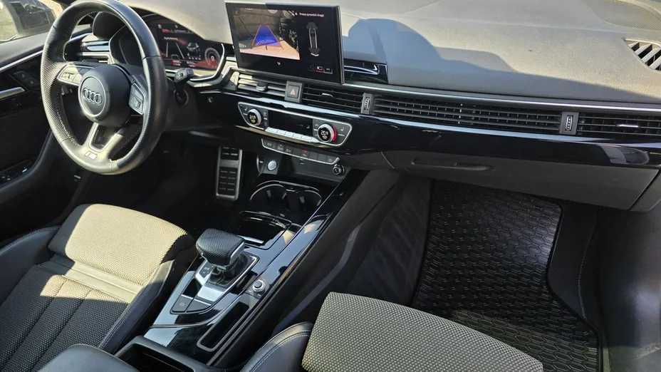 AUDI A4 -