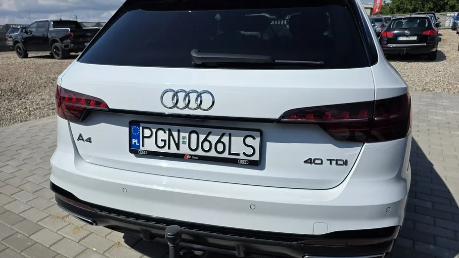 AUDI A4 -
