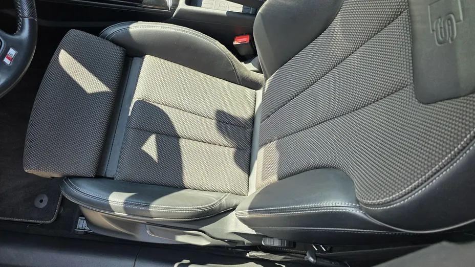 AUDI A4 -