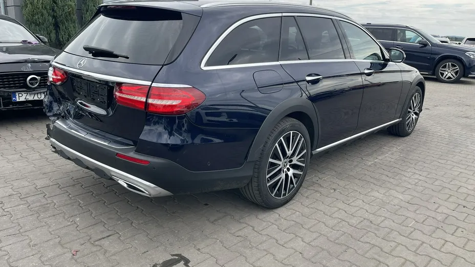 MERCEDES-BENZ E Klasa -