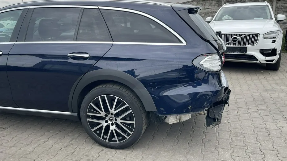 MERCEDES-BENZ E Klasa -