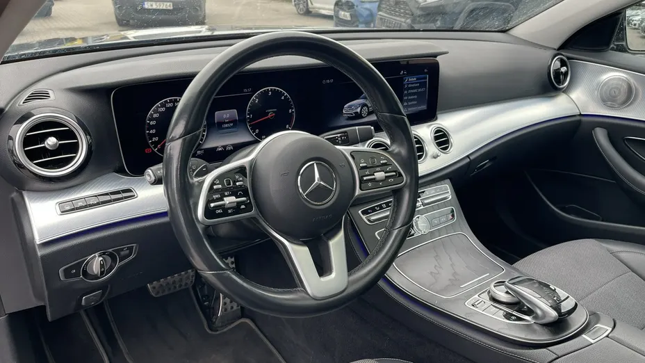 MERCEDES-BENZ E Klasa -
