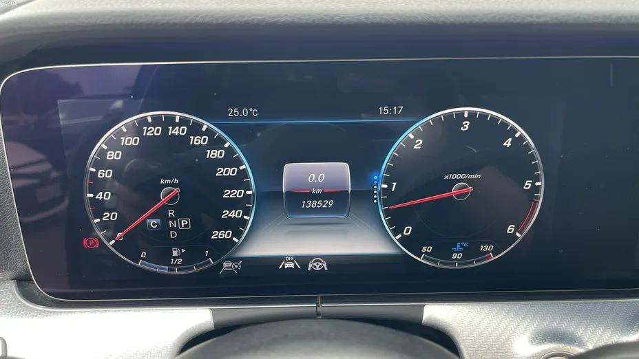 MERCEDES-BENZ E Klasa -