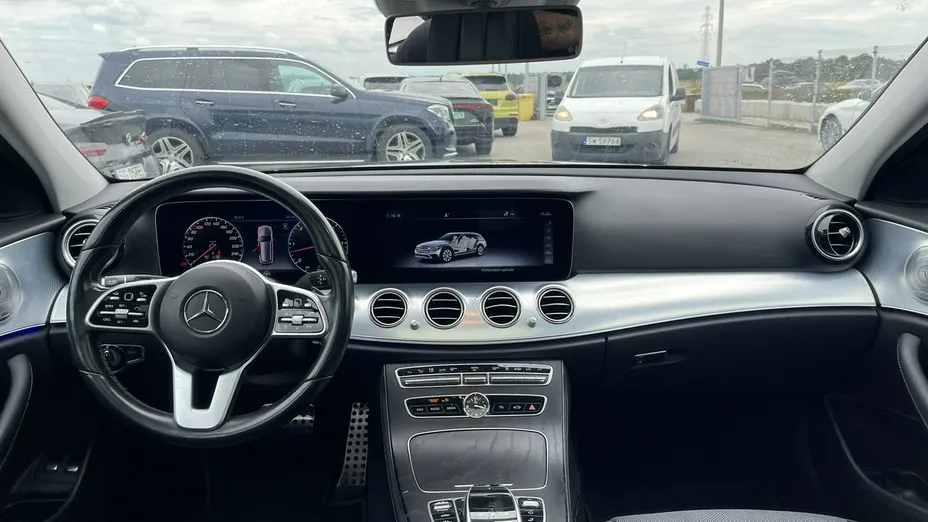 MERCEDES-BENZ E Klasa -