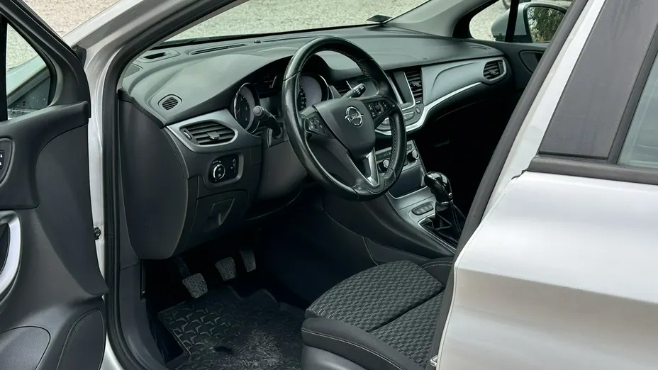 OPEL Astra -
