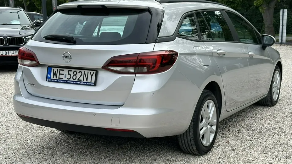 OPEL Astra -