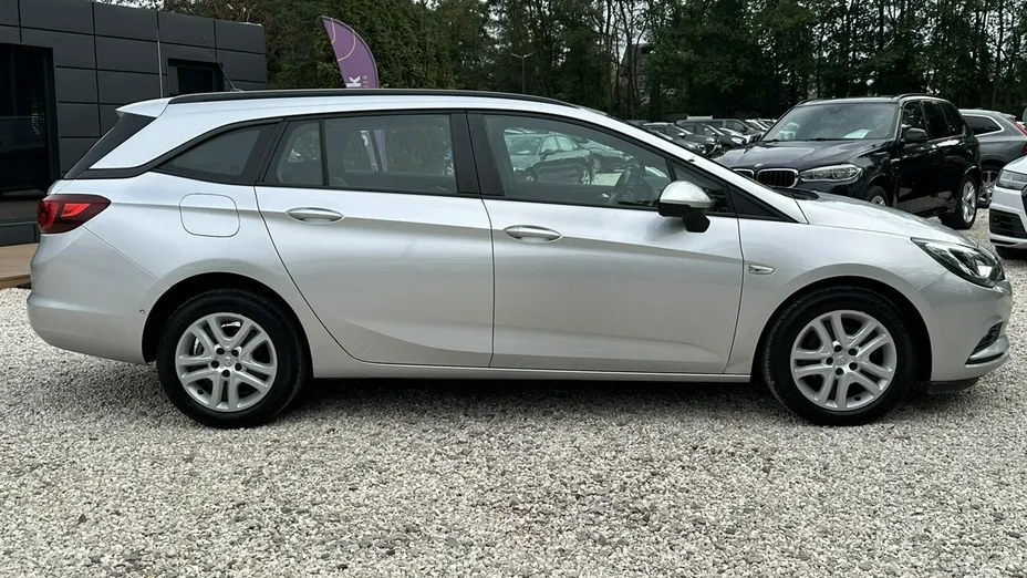OPEL Astra -