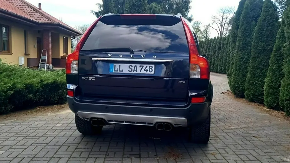 VOLVO XC90 -