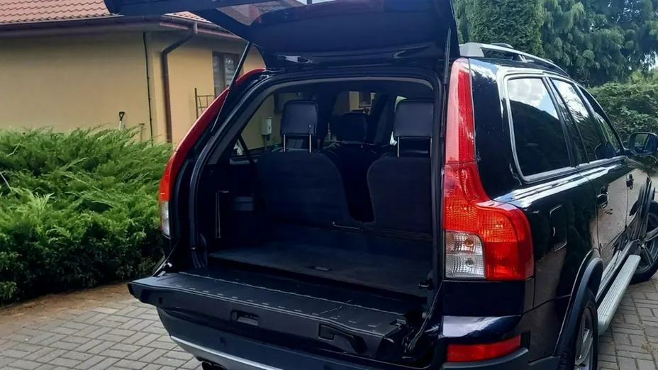 VOLVO XC90 -