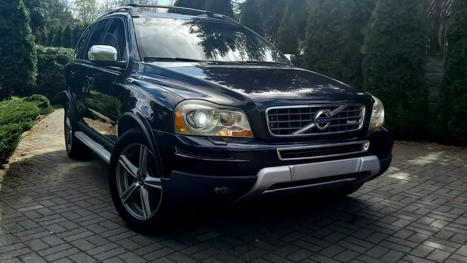 VOLVO XC90 -