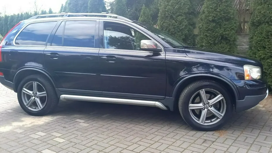 VOLVO XC90 -