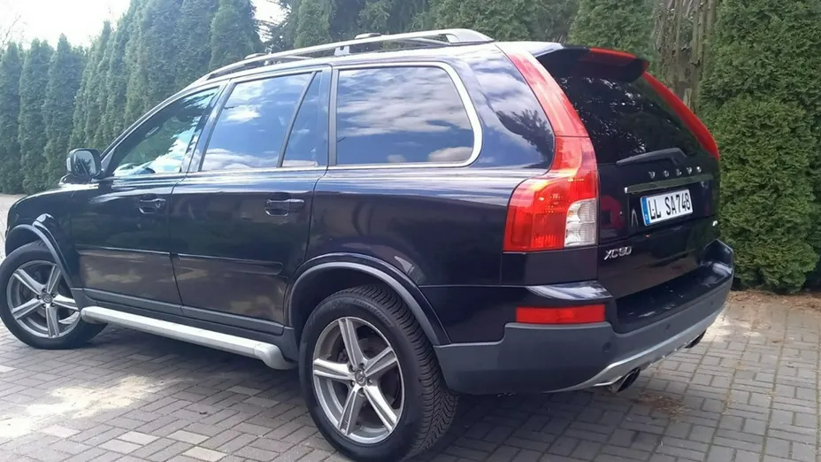 VOLVO XC90 -