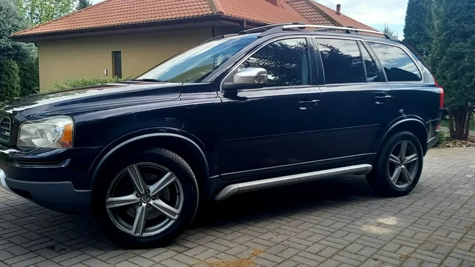 VOLVO XC90 -