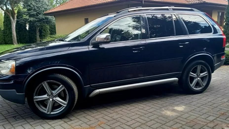 VOLVO XC90 -