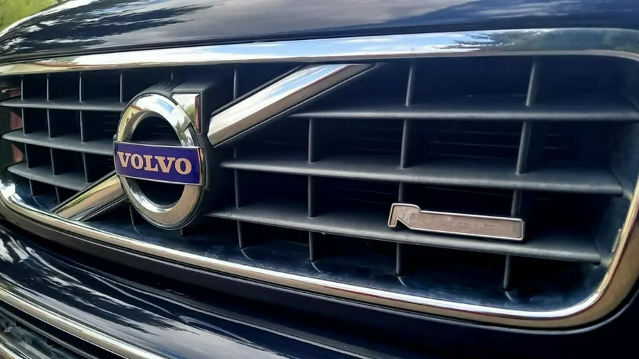 VOLVO XC90 -