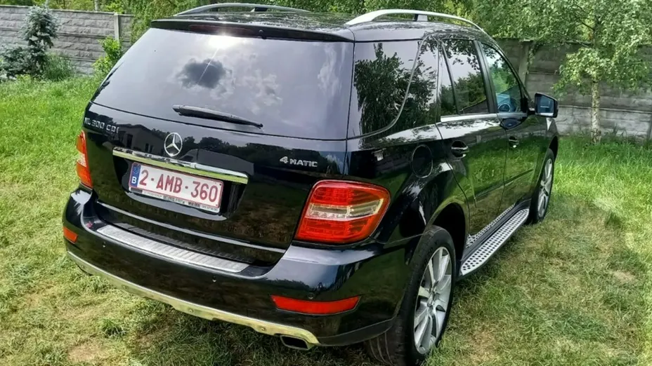 MERCEDES-BENZ ML -
