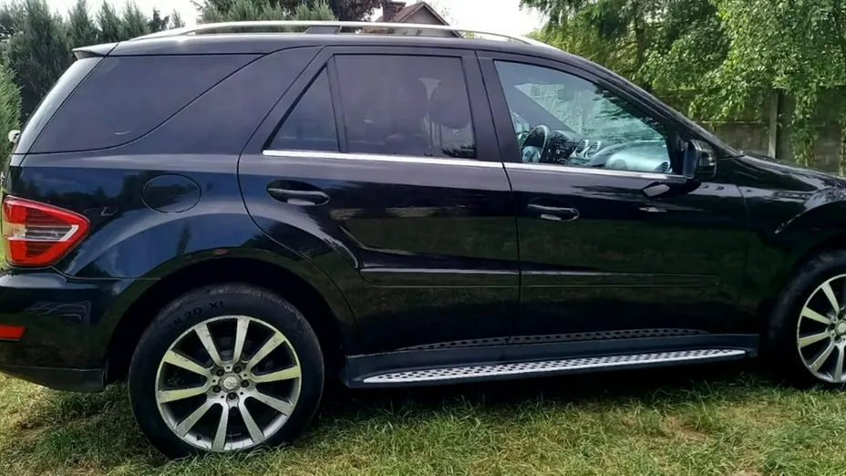 MERCEDES-BENZ ML -