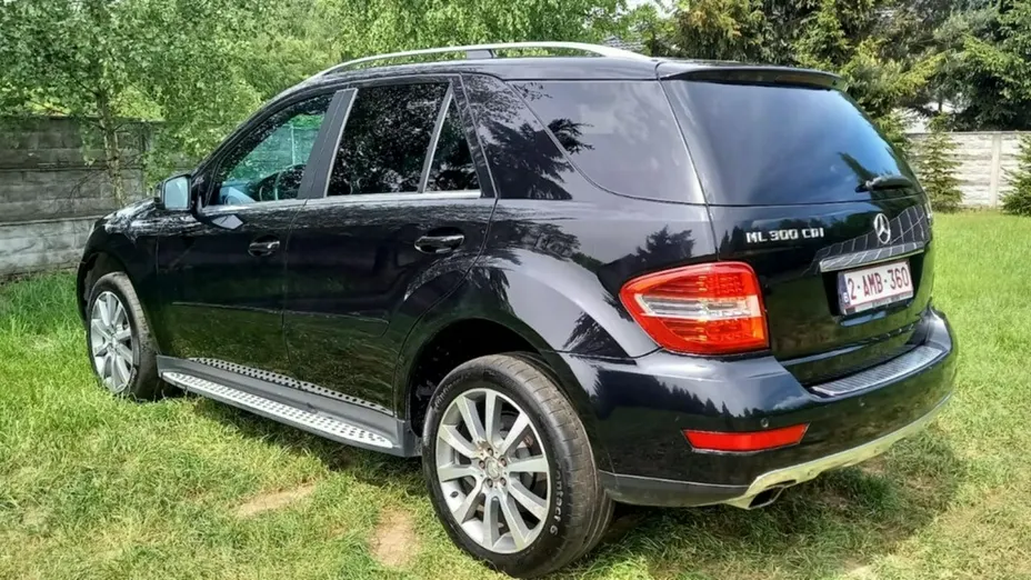 MERCEDES-BENZ ML -