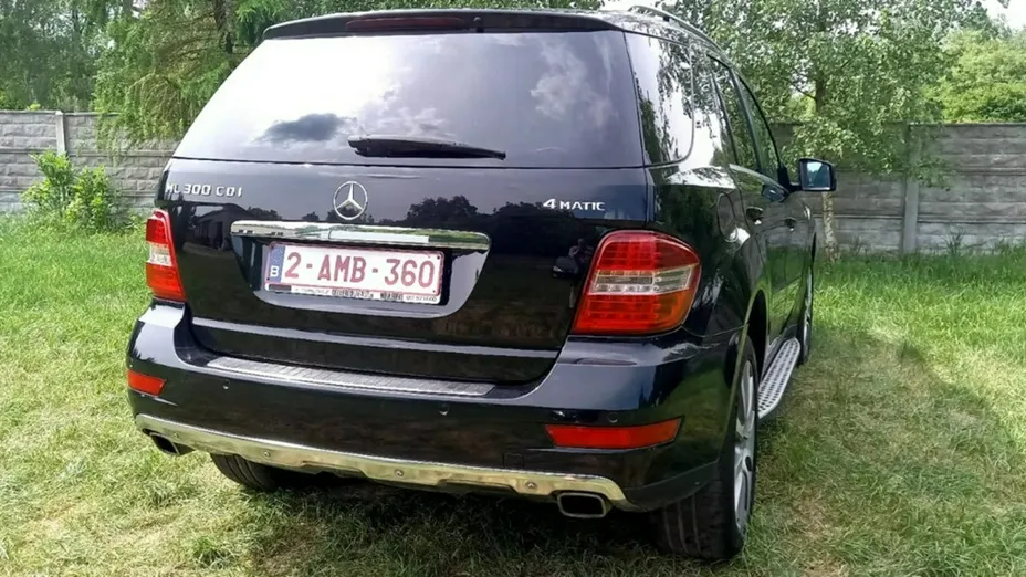 MERCEDES-BENZ ML -