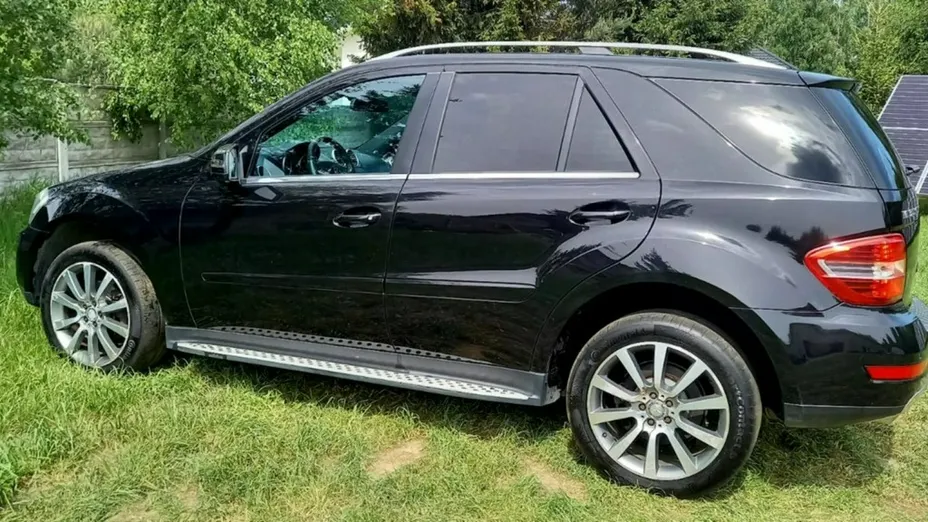 MERCEDES-BENZ ML -