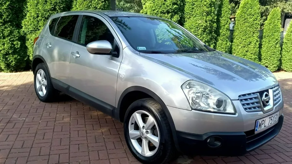 NISSAN Qashqai -