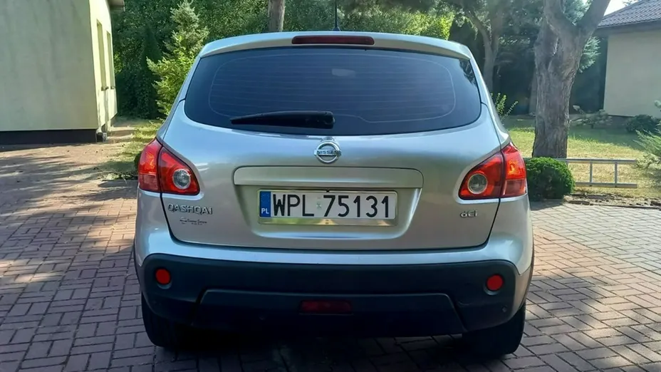 NISSAN Qashqai -