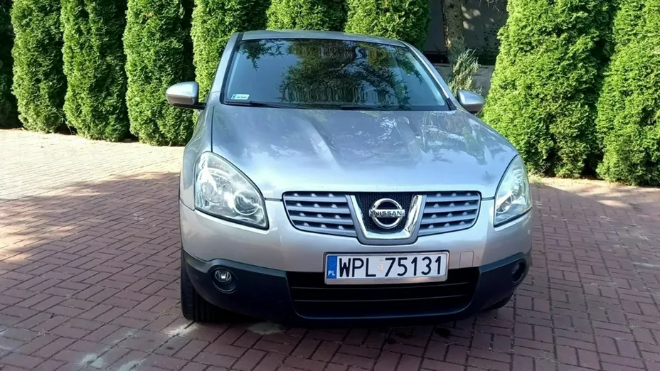 NISSAN Qashqai -