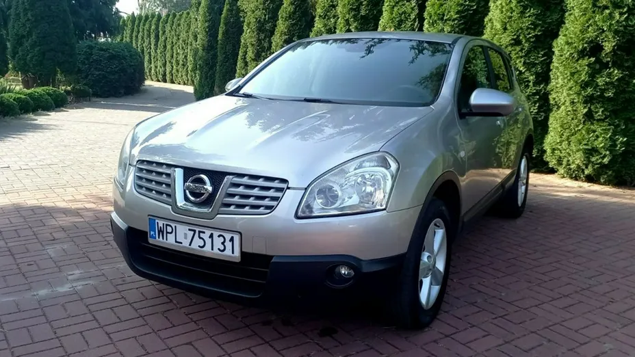 NISSAN Qashqai -