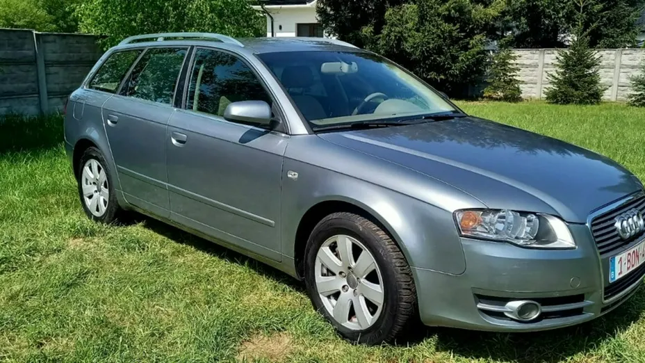 AUDI A4 -