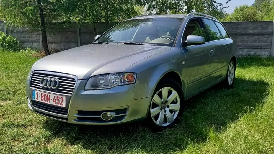 AUDI A4 -