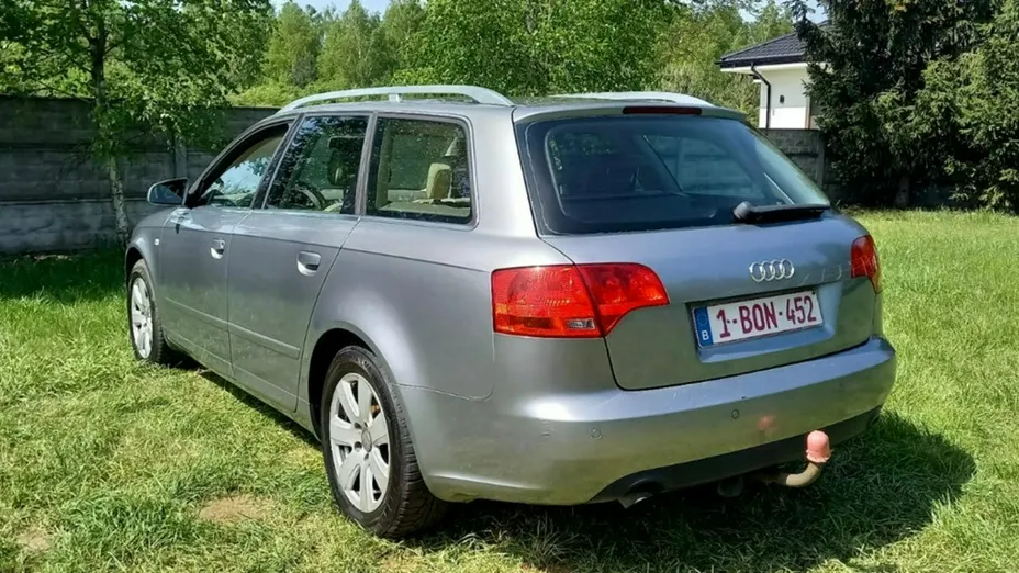 AUDI A4 -