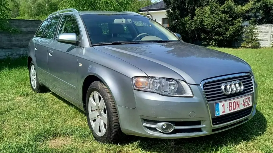 AUDI A4 -