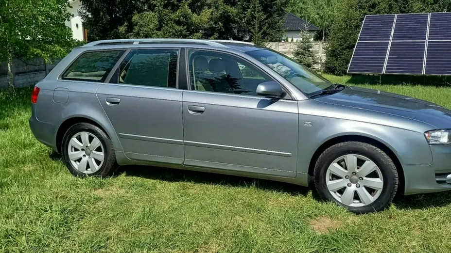 AUDI A4 -