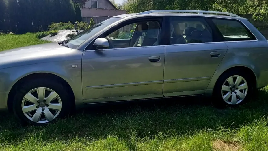 AUDI A4 -