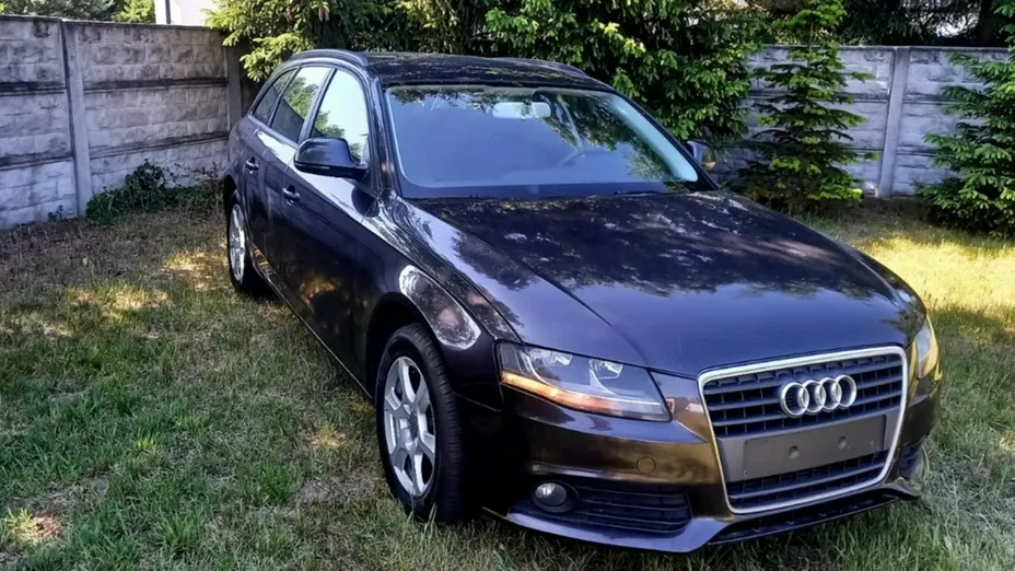 AUDI A4 -