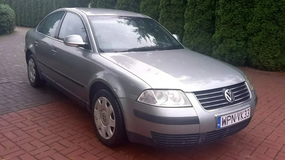 VOLKSWAGEN Passat -