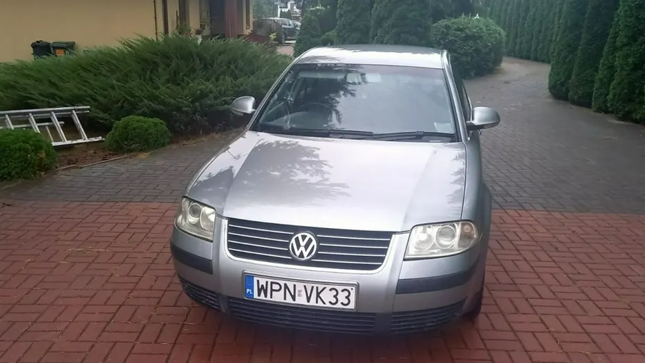 VOLKSWAGEN Passat -