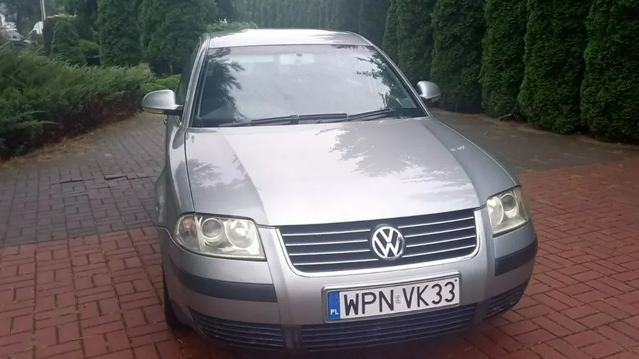 VOLKSWAGEN Passat -